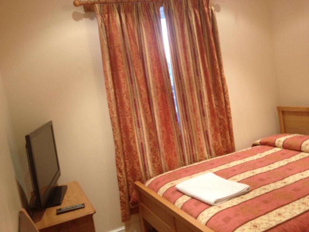 The Dharma Lodge Enfield Kamer foto