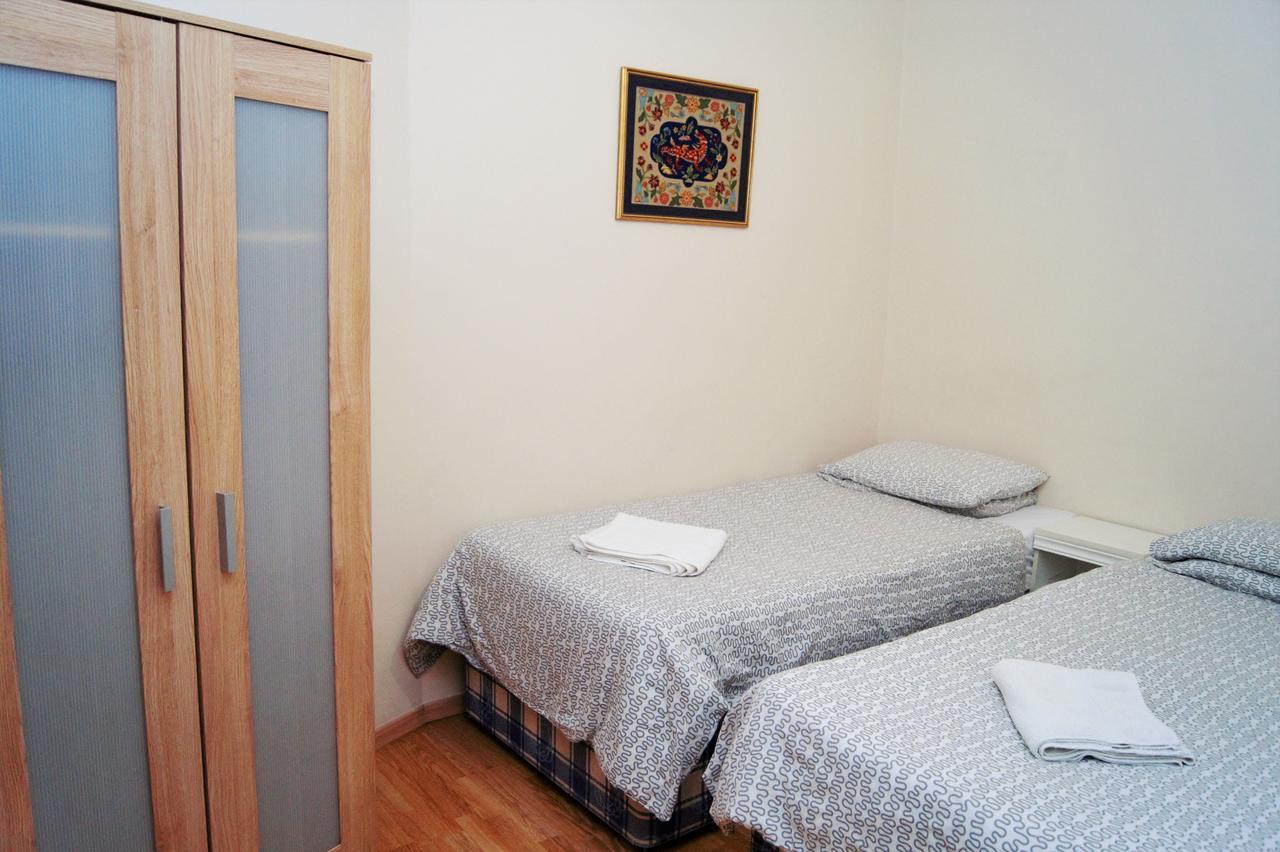The Dharma Lodge Enfield Buitenkant foto